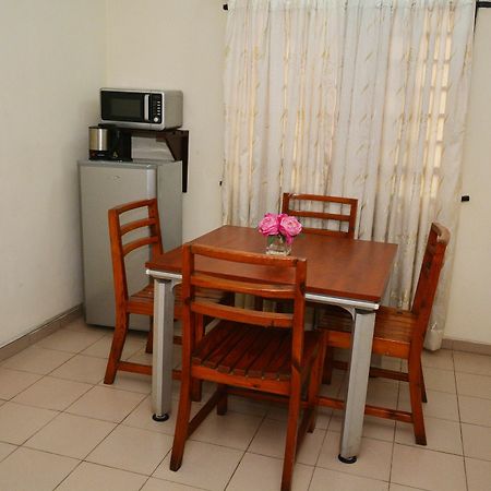 Hotel Flat 7 A And B à Lagos Extérieur photo